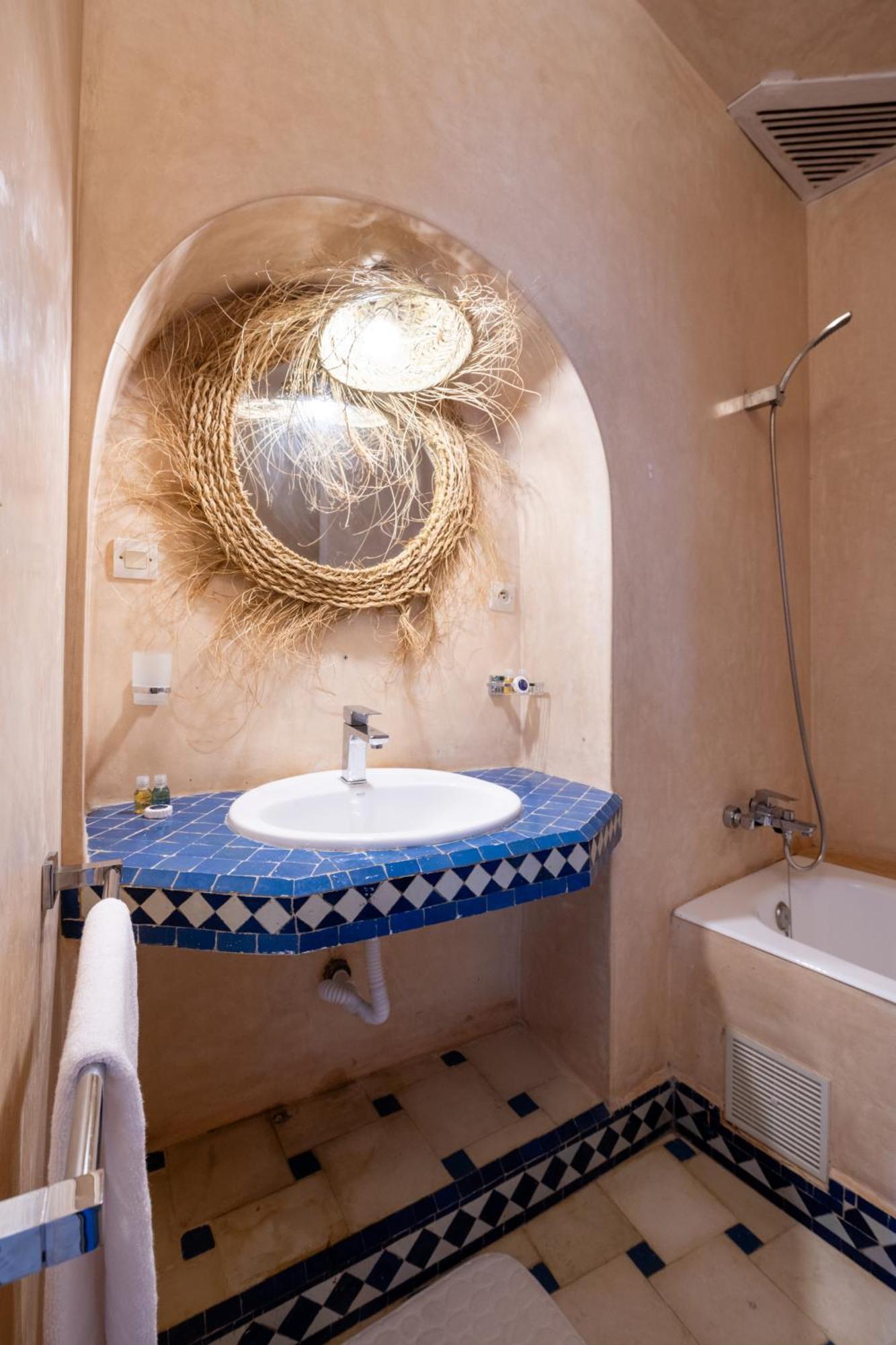 Riad Asilah 32 外观 照片
